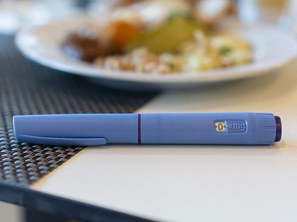 Weight loss pen GLP-1 ozempic jan 26_crop